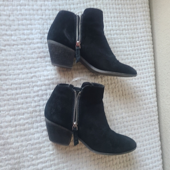 FRYE Black Suede Ankle Boots Women's Size 8.5 - Picture 10 of 15
